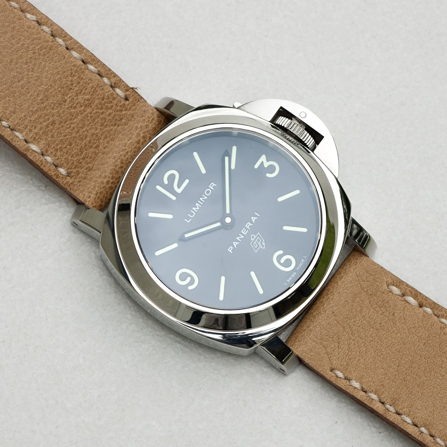 Panerai Luminor Zero on Sahara leather strap with natural stitching