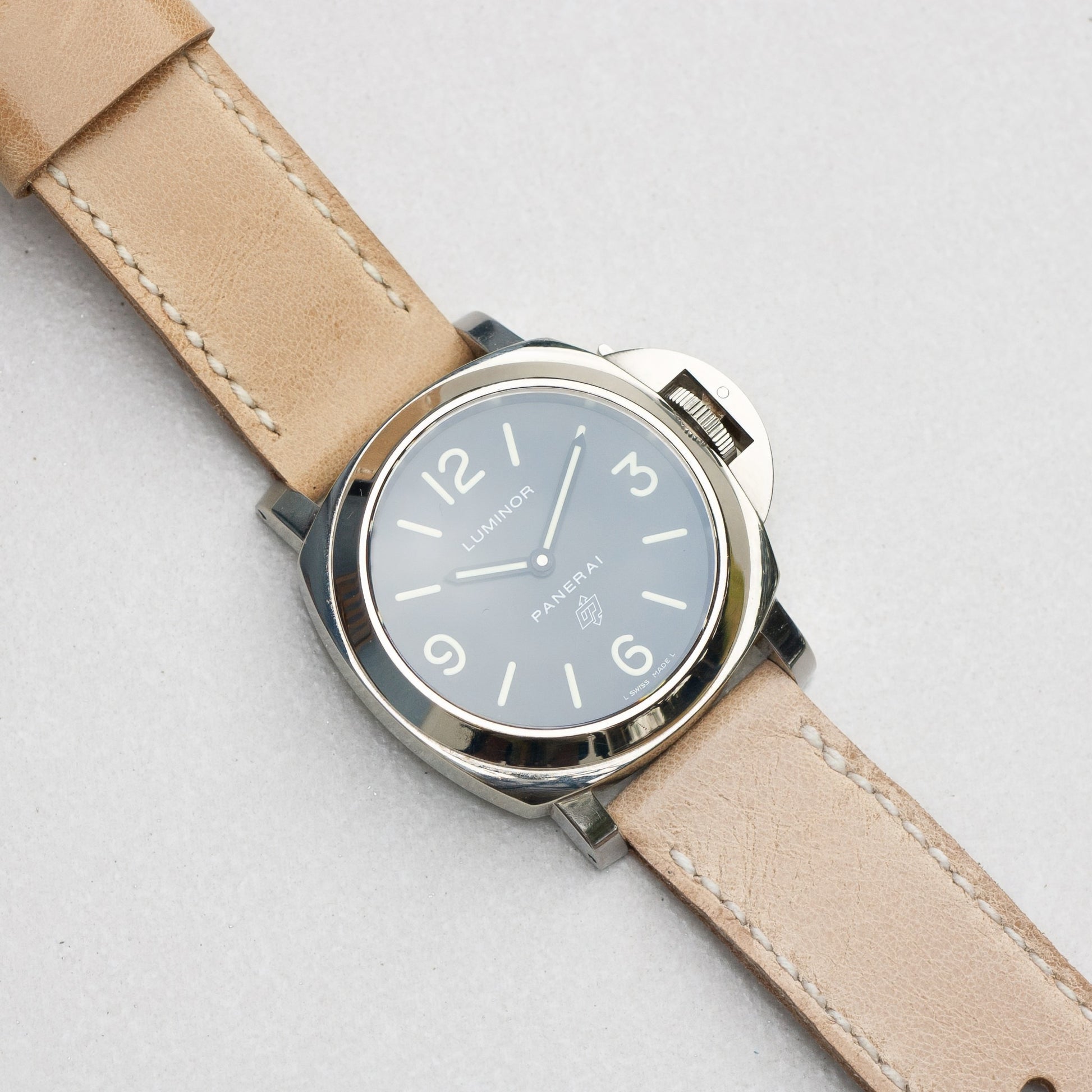 Panerai Luminor Zero on Vanilla leather strap with white stitching