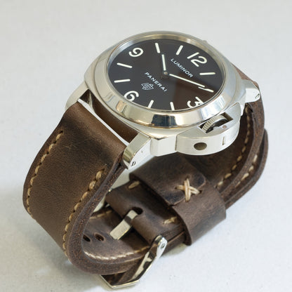 Panerai Luminor Zero on Zombie leather strap with natural stitching