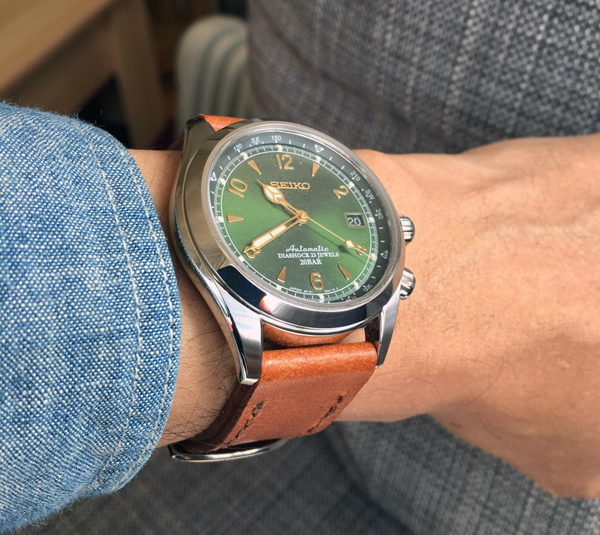 Seiko Alpinist on Vintage Stag leather with light brown stitching. © Kevin Murphy