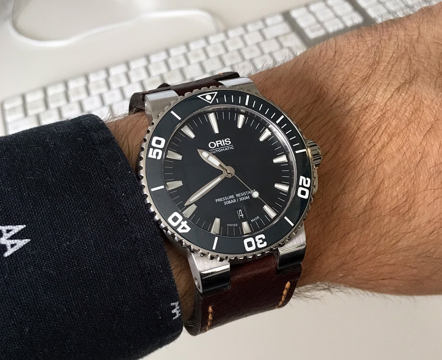 Oris Aquis on Aegir leather with butterscotch stitching. © Alexander Balchen