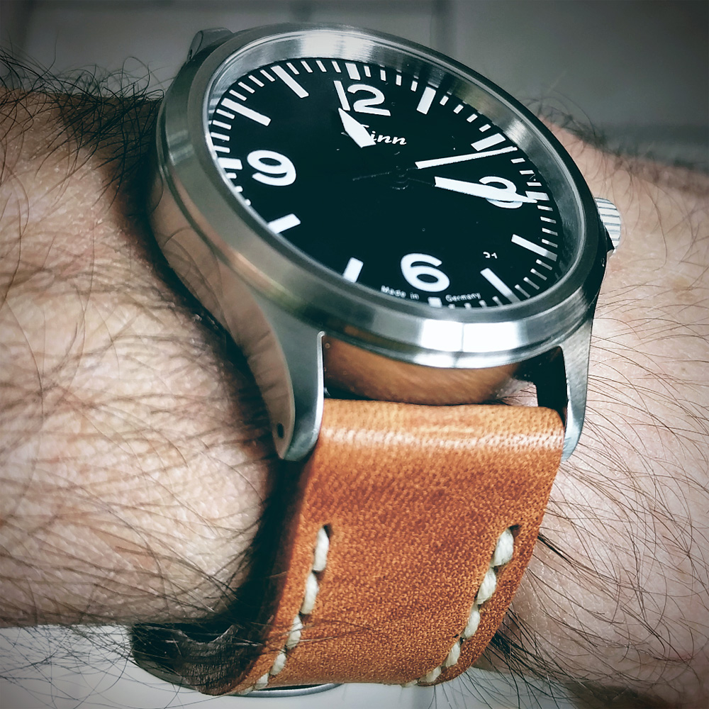 Sinn 556A on Horween Derby leather with natural stitching. © Stephane Imbert