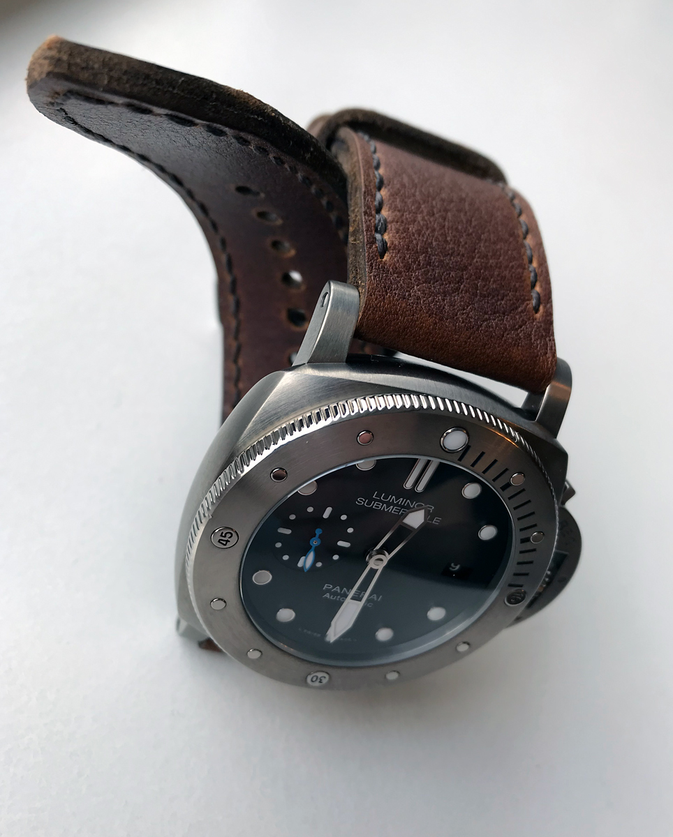Panerai 1305 on Shooting Brake leather with dark brown stitching. © Terry Wright