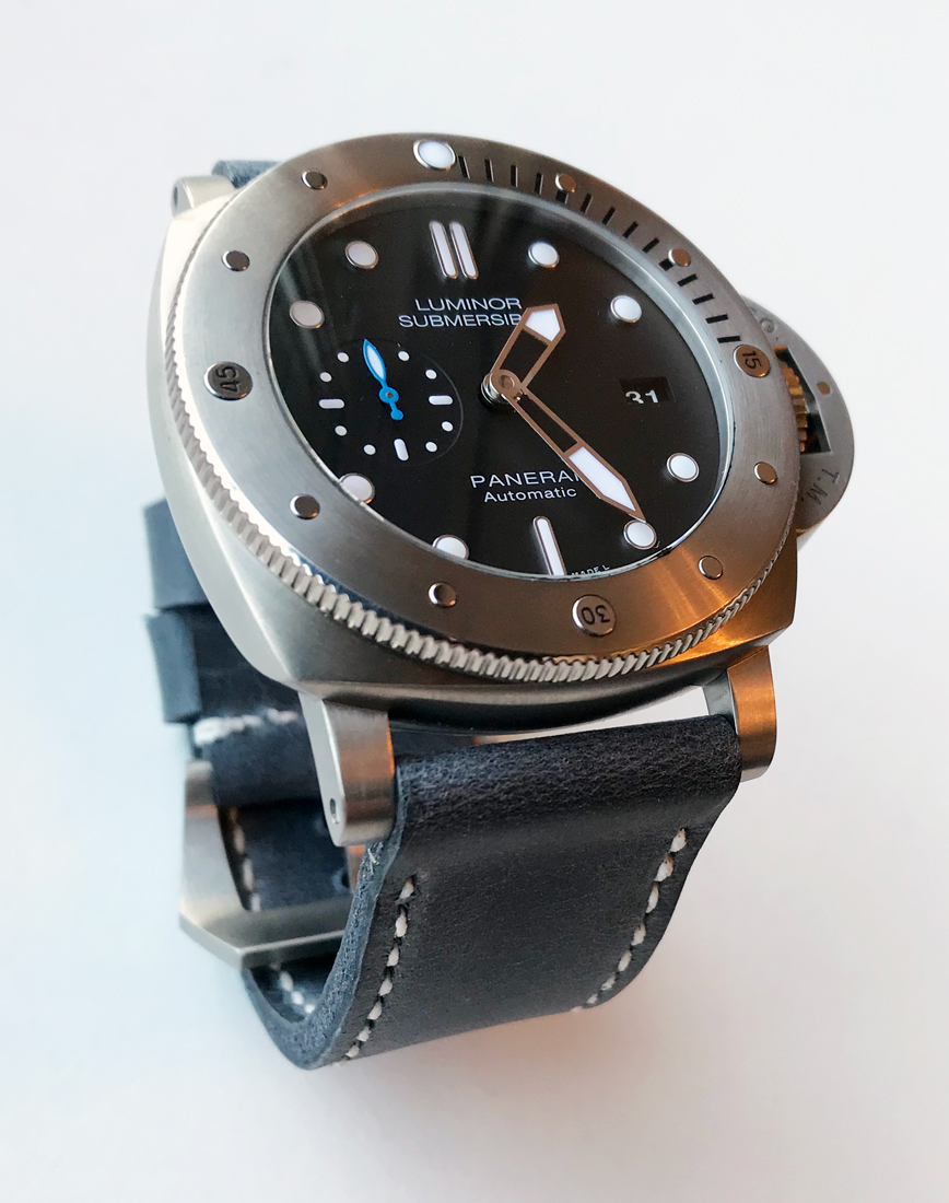 Panerai 1305 on Storm Blue leather with natural stitching. © Terry Wright
