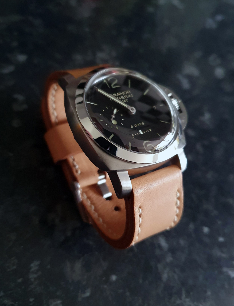 Panerai PAM233 on Horween Essex leather with natural stitching. © Glen Richardson