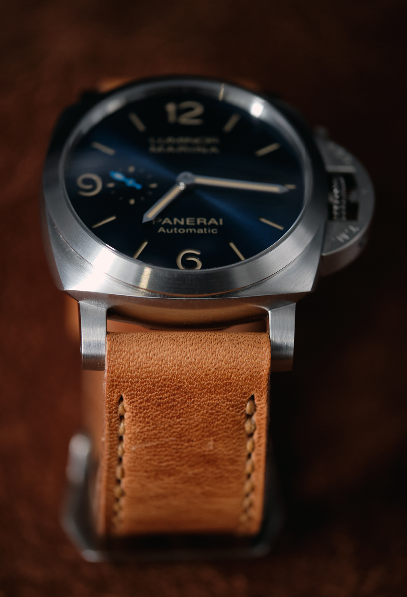 Panerai 1058 on Horween Derby leather with natural stitching stitching. © Andrew Smith