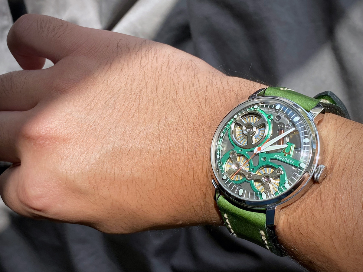Accutron Spaceview on Emerald leather with natural stitching. © Brendan Toyoshima