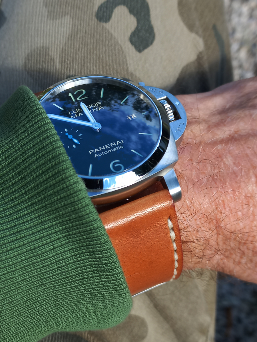 Panerai 1312 on Conker leather with Natural stitching. © Guillaume Balme
