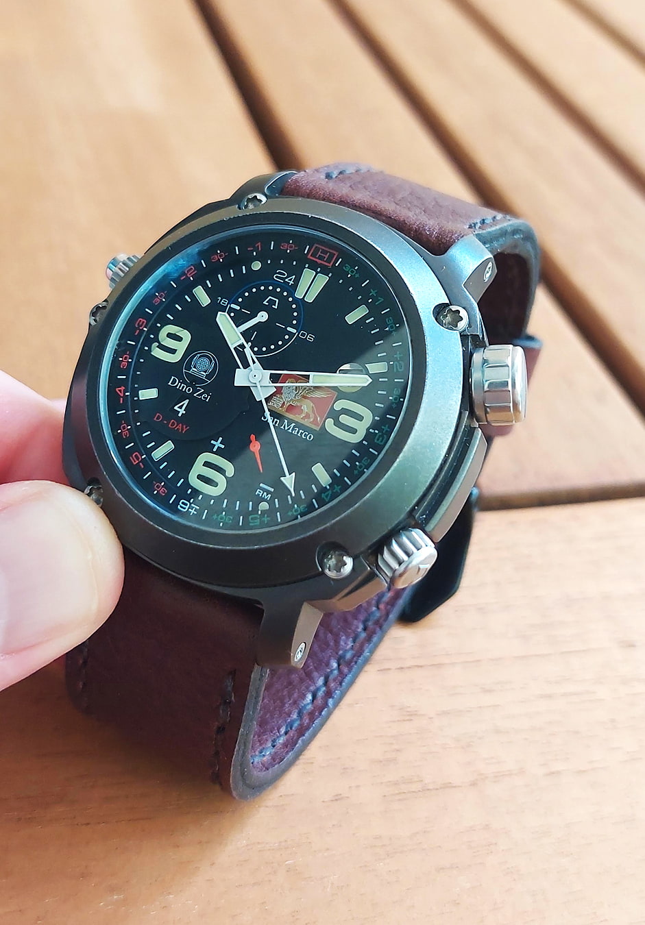 Anonimo Dino Zei San Marco on Dark Chocolate leather with dark brown stitching. © Andrew Noakes