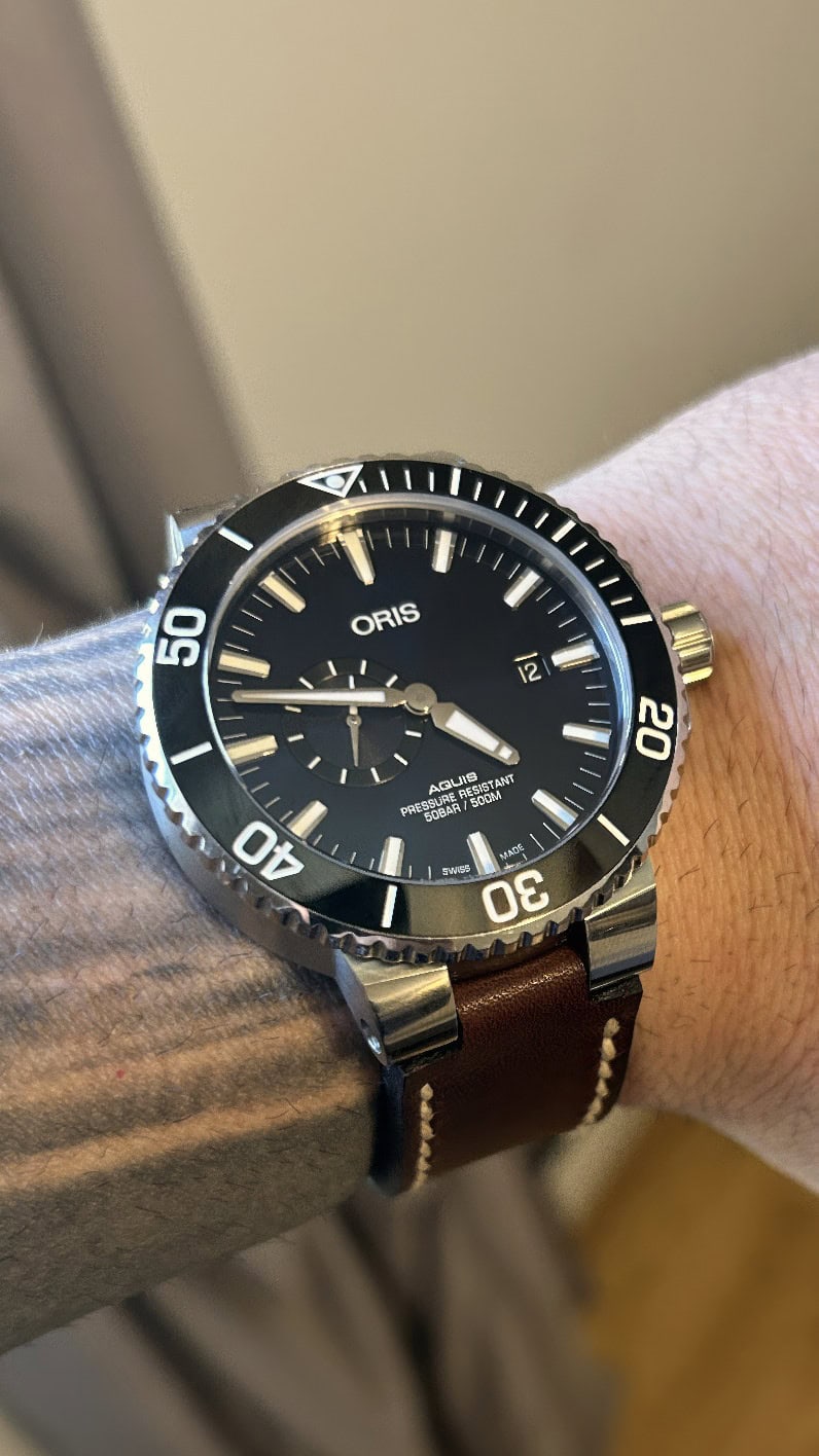 Oris Aquis on Brutal leather with natural stitching. © Greg Smith