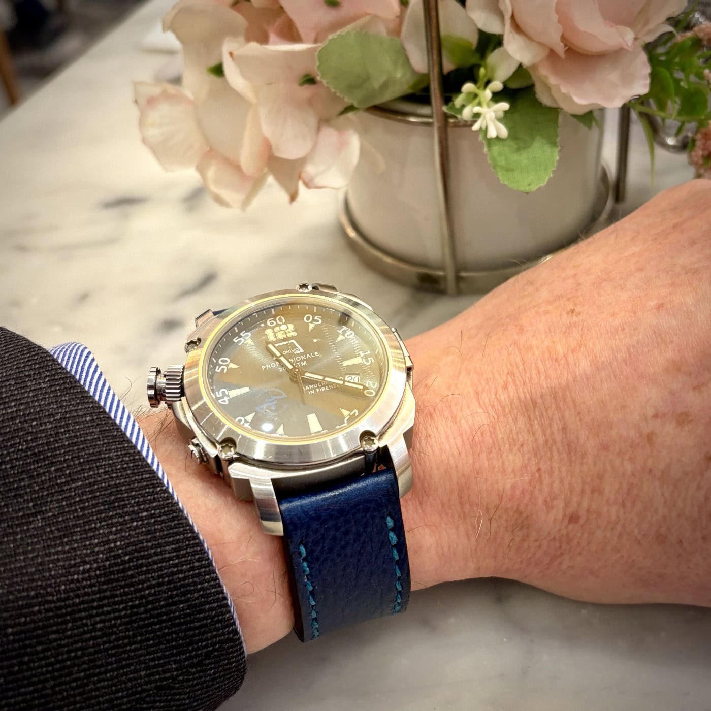 Anonimo Professionale on Indigo leather with teal stitching. © Darren Rushworth