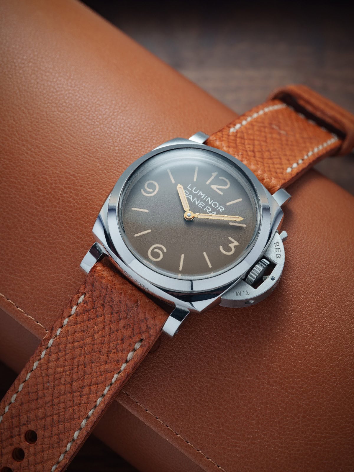 Panerai 663 on Russian Tan leather with natural stitching. © Martin Tyler