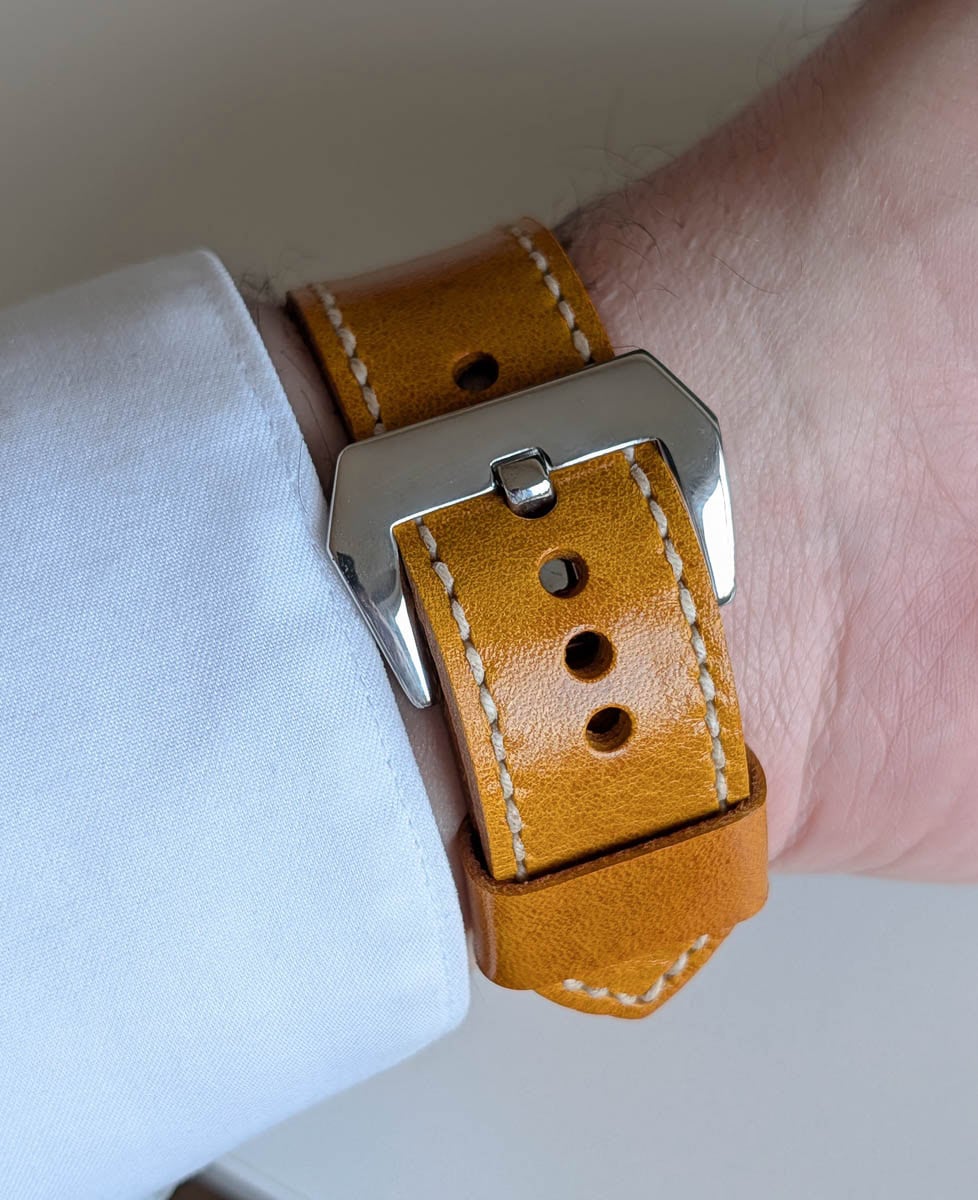Panerai 914 on Crema leather with natural stitching. © Björn Elenfors